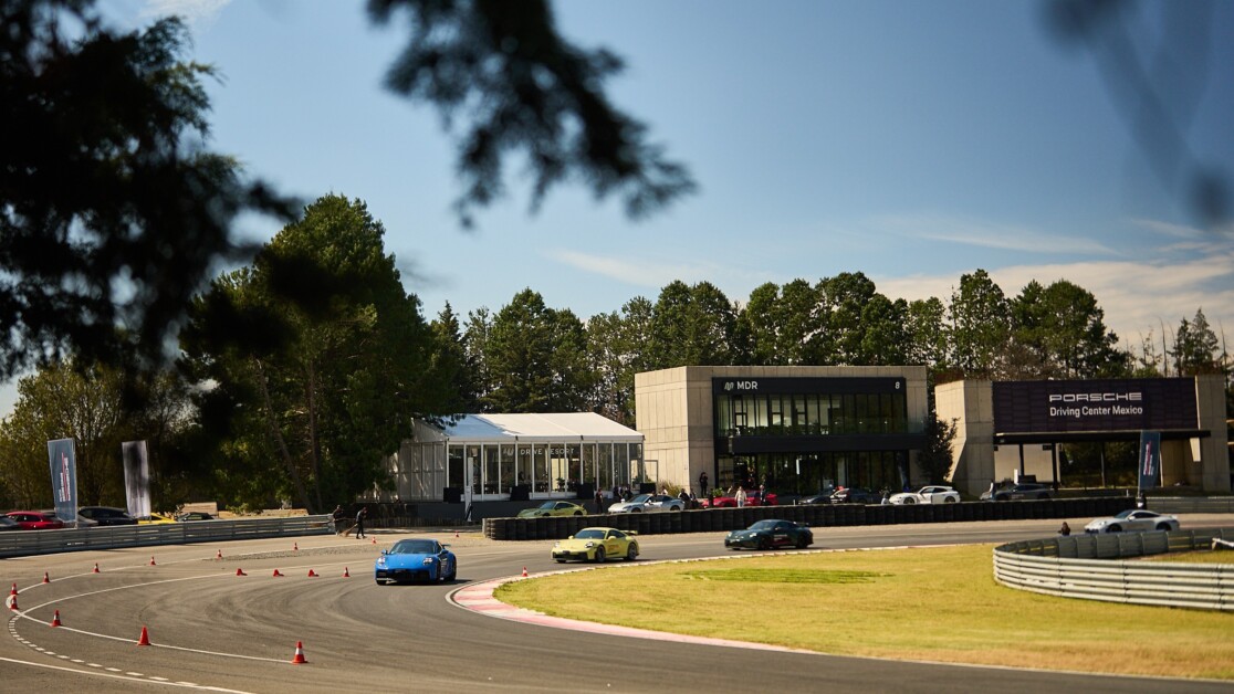 Porsche inaugura su primer Driving Center en México